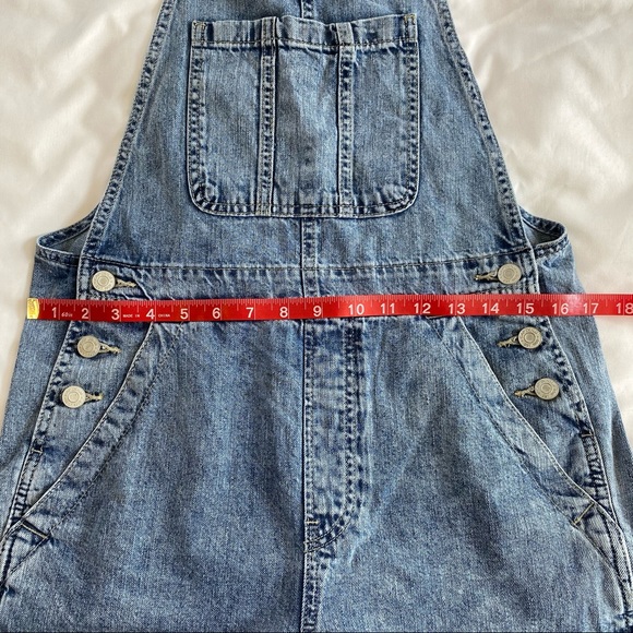 SOLD - (WO) Oversized Overall Shorts - Picture 6 of 8